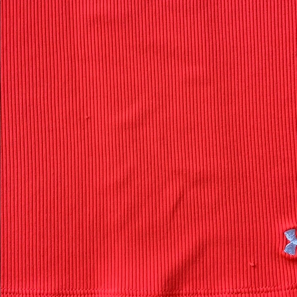 Under Armor Heat-Gear tank and compression shorts - Picture 3 of 6